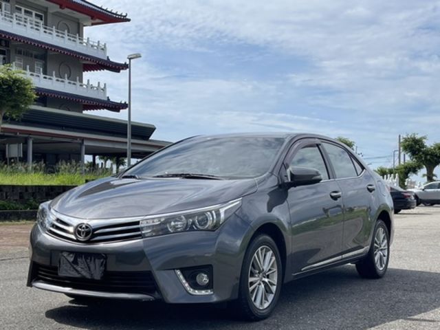TOYOTA豐田 ALTIS  第1張相片