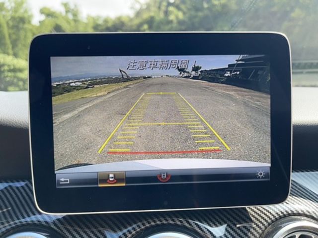 M-BENZ賓士 CLA250  第9張相片
