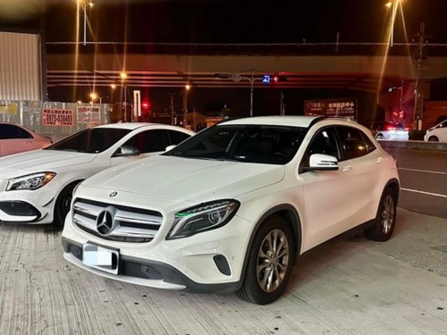 M-BENZ賓士 GLA180  第1張相片