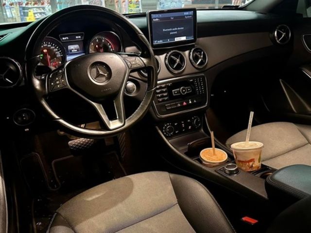 M-BENZ賓士 GLA180  第6張相片