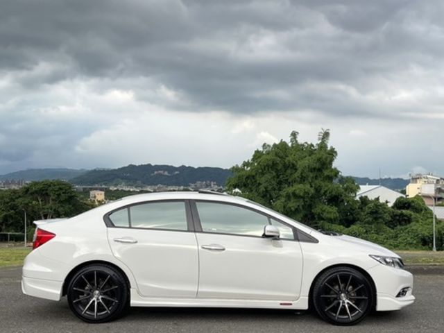 HONDA本田 CIVIC  第9張相片