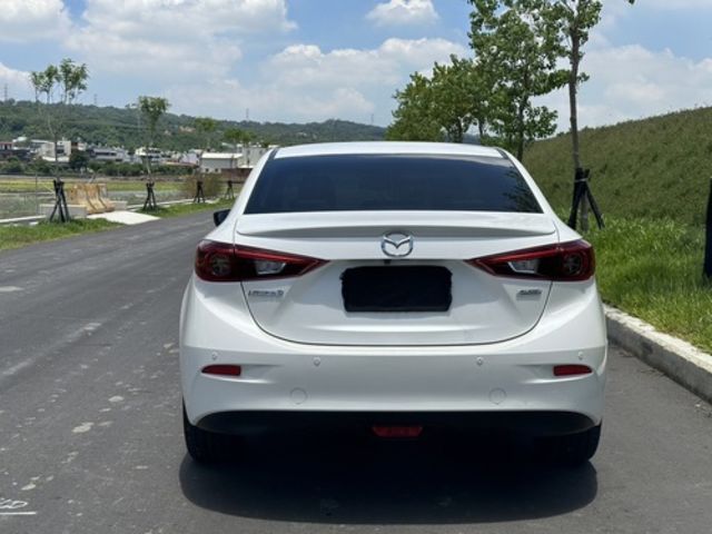 MAZDA馬自達 MAZDA 3  第5張相片