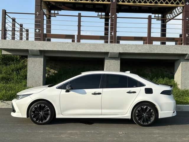 TOYOTA豐田 ALTIS  第2張相片