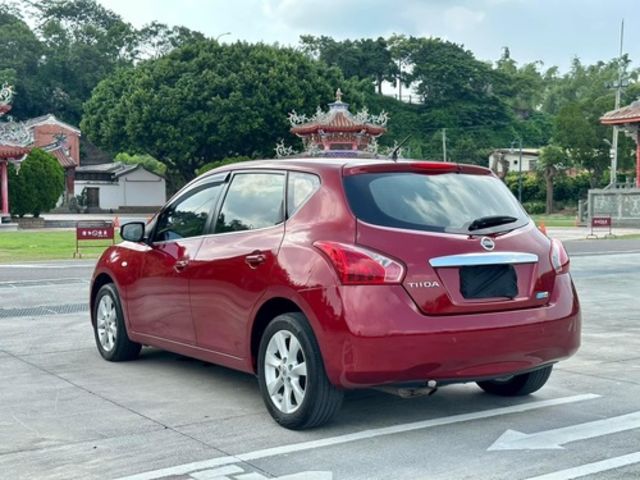 NISSAN日產 TIIDA  第2張相片
