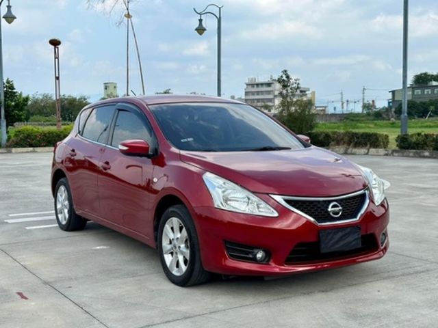 NISSAN日產 TIIDA  第3張相片