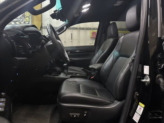 TOYOTA豐田 HILUX  第5張相片