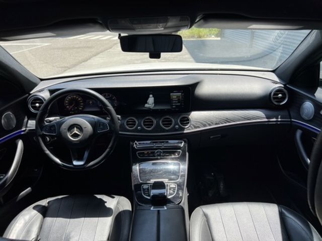 M-BENZ賓士 E300  第6張相片