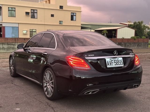 M-BENZ賓士 C300  第2張相片