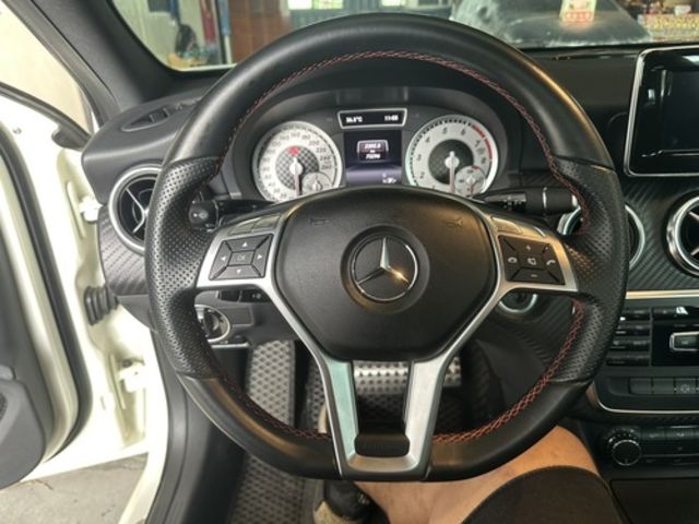 M-BENZ賓士 A180  第5張相片