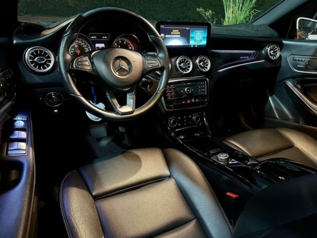 M-BENZ賓士 CLA200  第6張相片