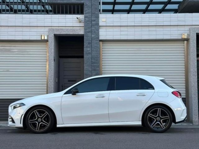 M-BENZ賓士 A180  第3張相片