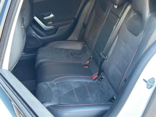 M-BENZ賓士 A180  第5張相片