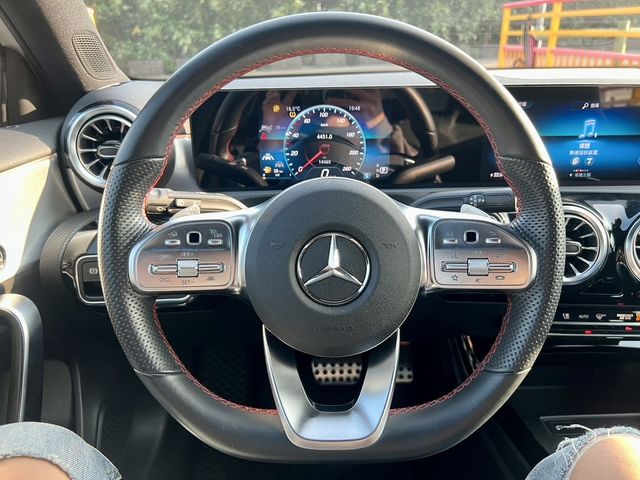 M-BENZ賓士 A180  第7張相片