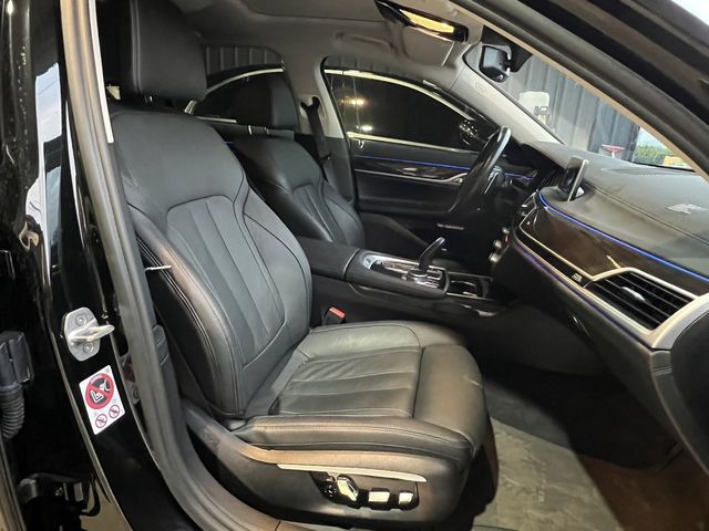 BMW寶馬 730I  第5張相片
