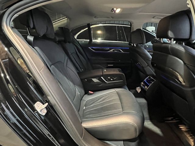 BMW寶馬 730I  第6張相片