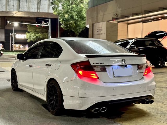 HONDA本田 CIVIC  第2張相片