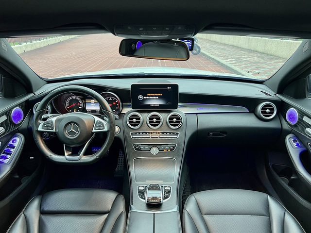 M-BENZ賓士 C300  第3張相片