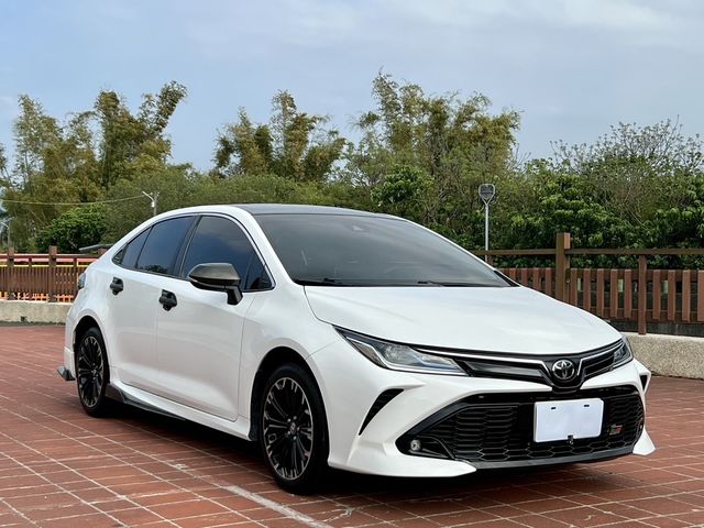 TOYOTA豐田 COROLLA ALTIS HYBRID  第2張相片
