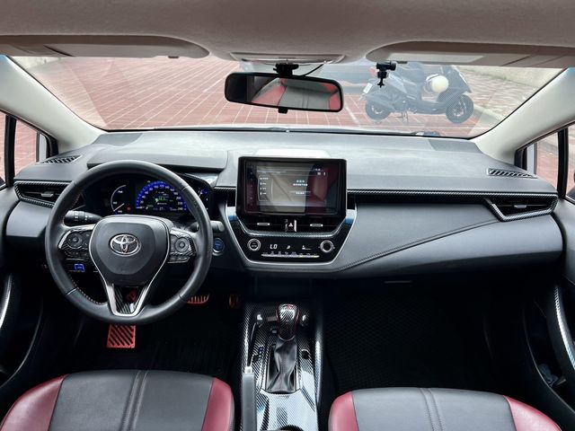 TOYOTA豐田 COROLLA ALTIS HYBRID  第5張相片