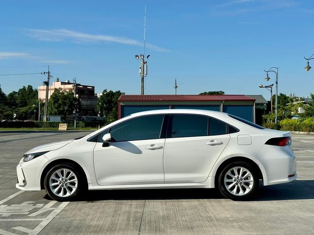 TOYOTA豐田 ALTIS  第3張相片