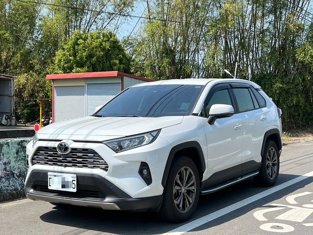 TOYOTA豐田 RAV4  第6張相片