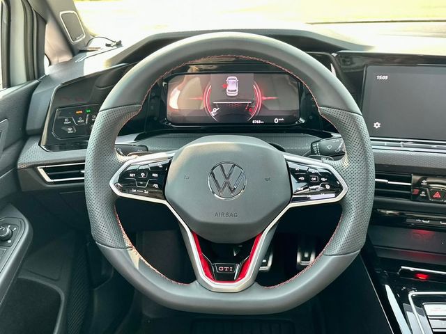 VOLKSWAGEN福斯 GOLF GTI  第6張相片