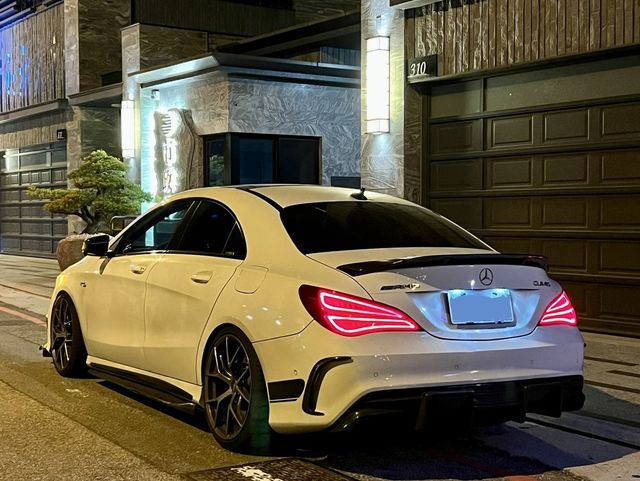 M-BENZ賓士 CLA45 AMG  第2張相片