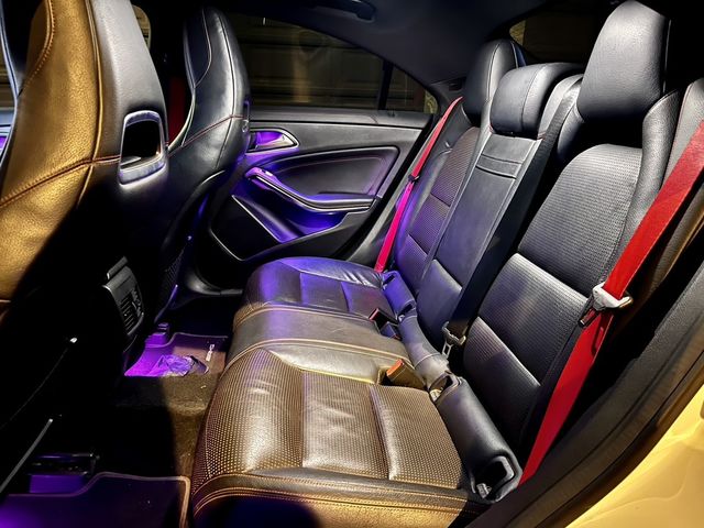 M-BENZ賓士 CLA45 AMG  第5張相片