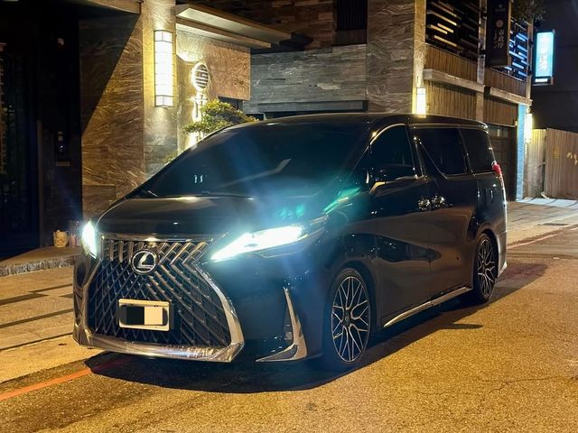 TOYOTA豐田 ALPHARD  第1張相片