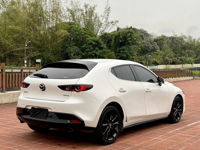 MAZDA馬自達 MAZDA 3  第2張相片