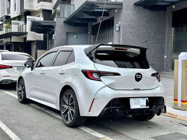 BMW寶馬 M8 COUPE  第6張相片