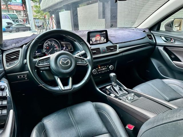MAZDA馬自達 MAZDA 3  第4張相片