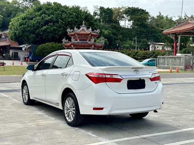 TOYOTA豐田 ALTIS  第4張相片