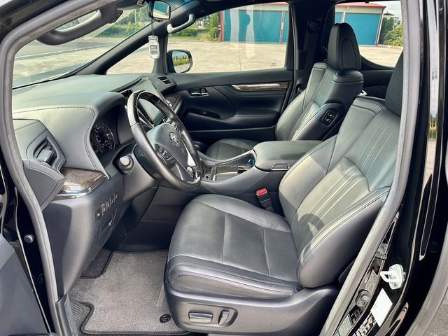 TOYOTA豐田 ALPHARD  第4張相片