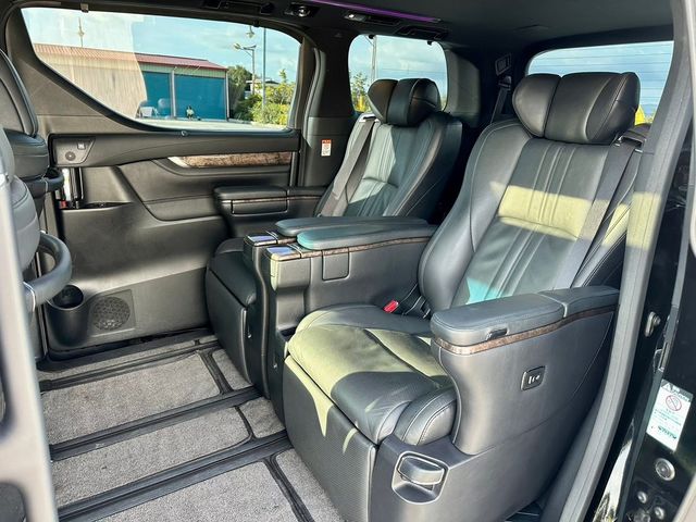 TOYOTA豐田 ALPHARD  第5張相片