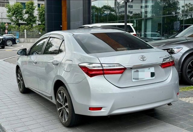 TOYOTA豐田 ALTIS  第5張相片