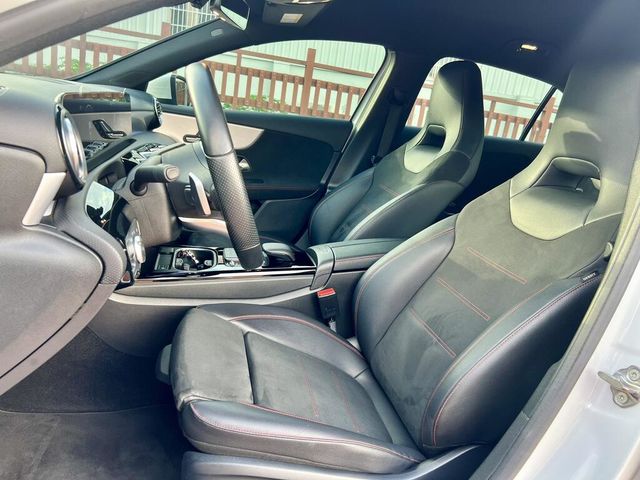 M-BENZ賓士 A180  第3張相片