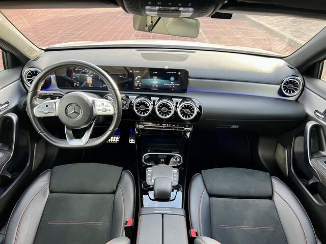 M-BENZ賓士 A180  第5張相片