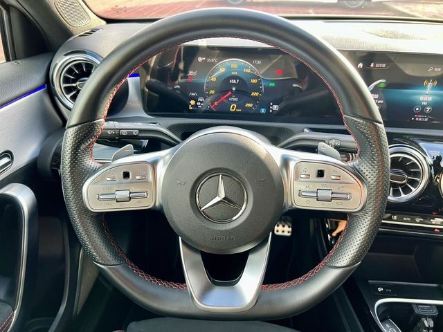 M-BENZ賓士 A180  第6張相片