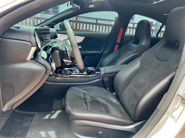 M-BENZ賓士 CLA45 AMG  第3張相片