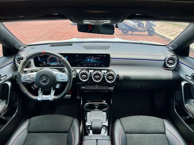 M-BENZ賓士 CLA45 AMG  第5張相片