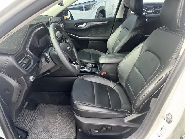 FORD福特 KUGA  第10張相片