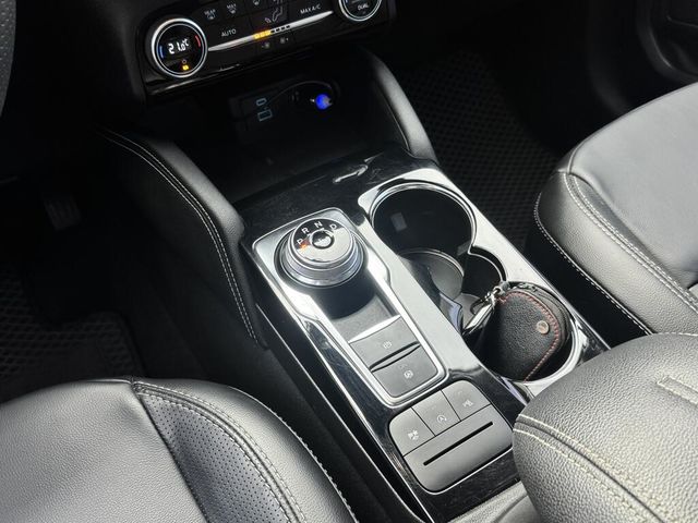 FORD福特 KUGA  第17張相片