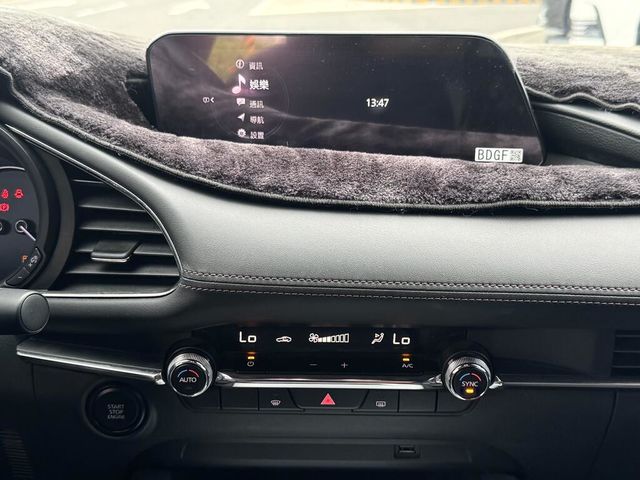MAZDA馬自達 MAZDA 3  第12張相片