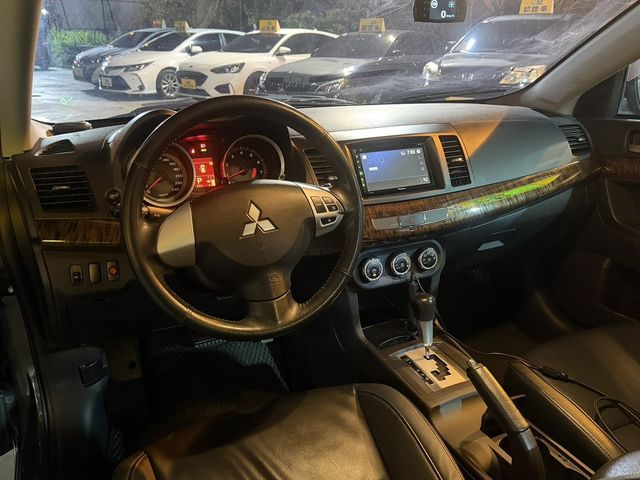 MITSUBISHI三菱 LANCER FORTIS  第3張相片