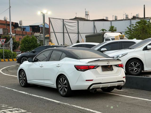 NISSAN日產 SENTRA  第4張相片