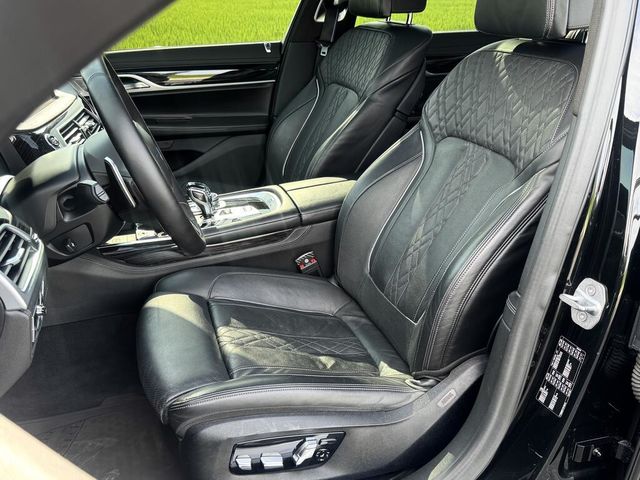 BMW寶馬 730I  第8張相片