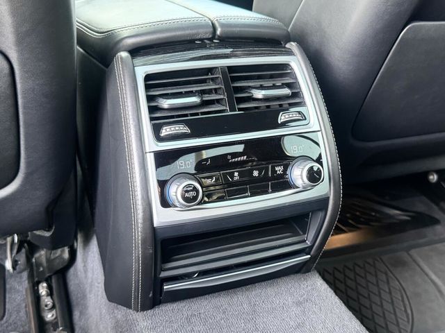 BMW寶馬 730I  第14張相片