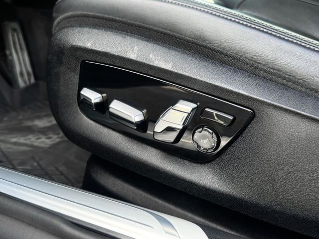 BMW寶馬 730I  第16張相片
