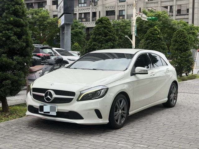 M-BENZ賓士 A180  第4張相片